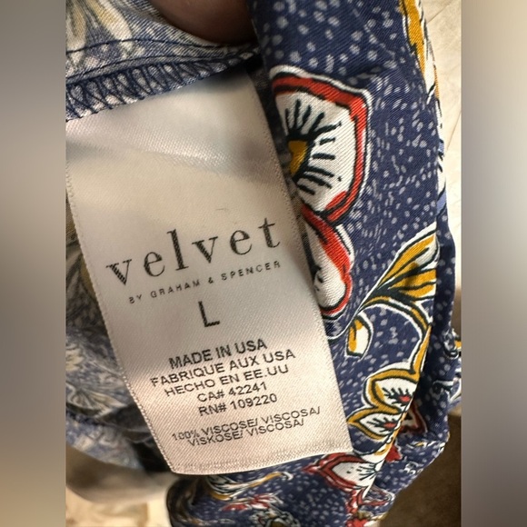 Velvet by Graham & Spencer Floral Mini Dress - Blue and Red - Picture 5 of 10